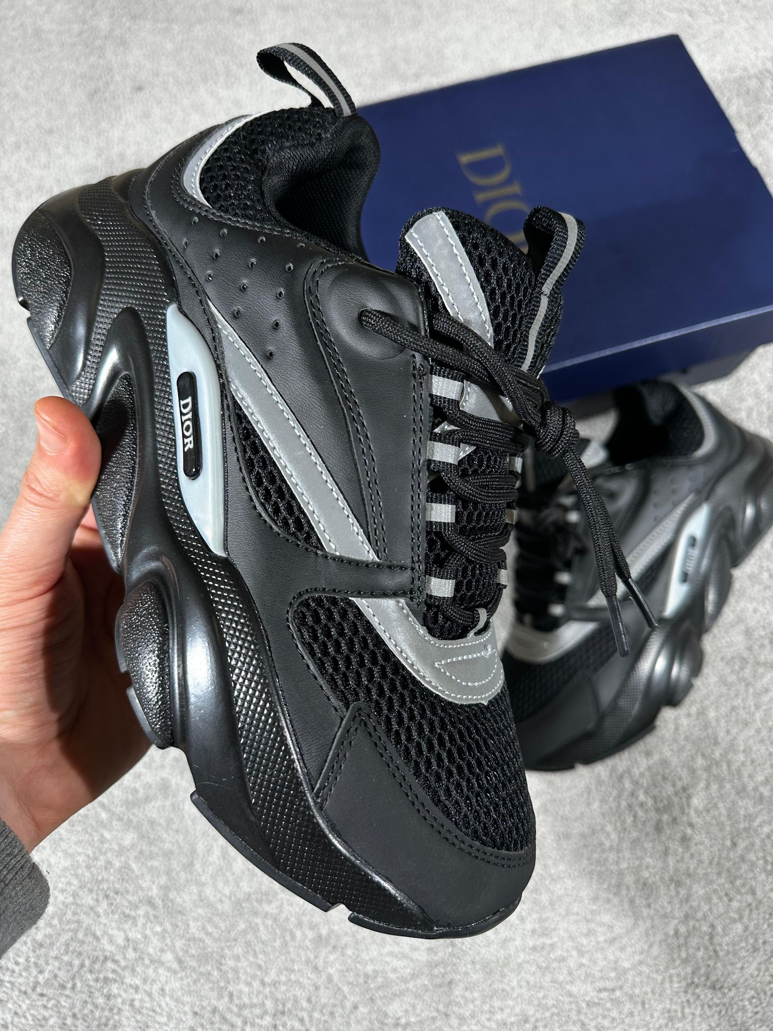 DIOR B22 Sneakers